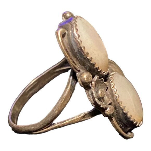 Ring Size 5.5 2 Mother of Pearl 10mm x 8mm Native Possibly Old Pawn Sterling Sil - Picture 10 of 14